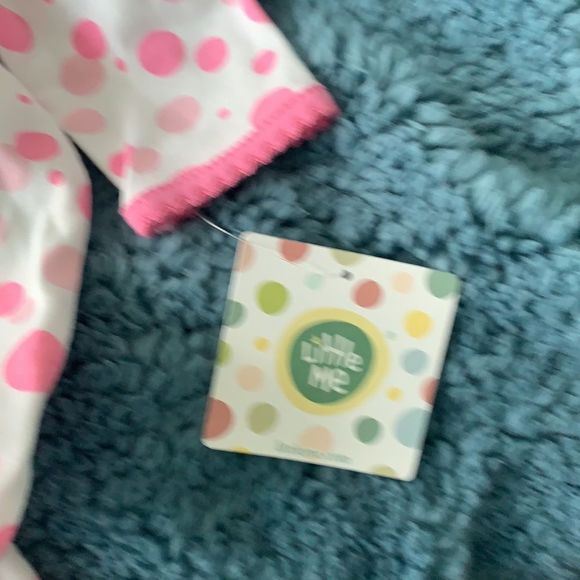 Pretty Pink/White Polka Dot 6M Onesie with Cap - Picture 6 of 9